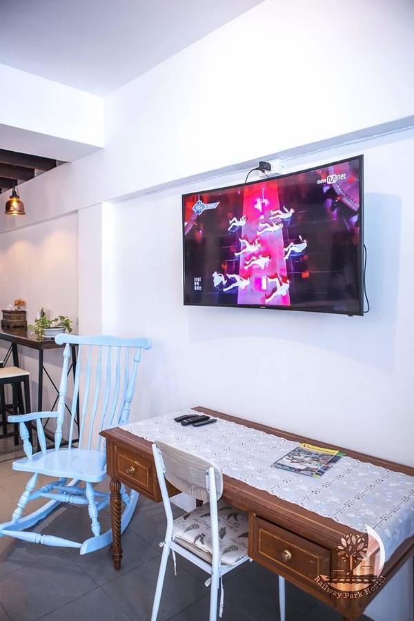 Railway Park Hostel Chiang Mai Exterior photo